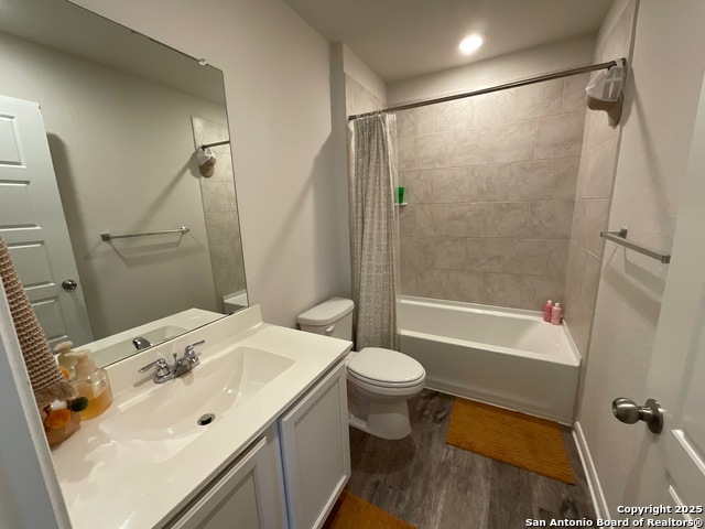 Image 12 of 17 For 2118 Silver Maple