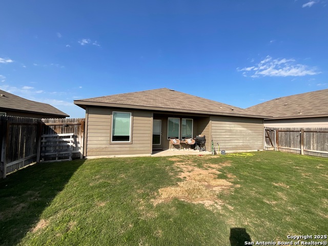 Image 16 of 17 For 2118 Silver Maple