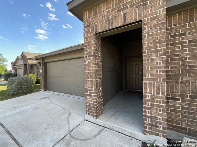 Image 3 of 17 For 2118 Silver Maple