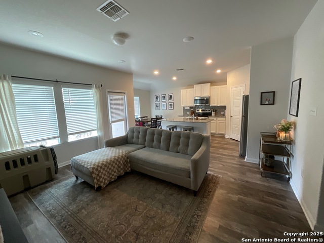 Image 6 of 17 For 2118 Silver Maple