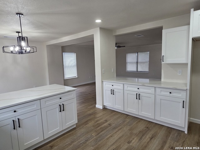 Image 10 of 17 For 8002 Chestnut Cape Dr