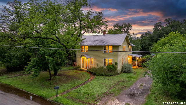 Image 37 of 47 For 218 Leona St W