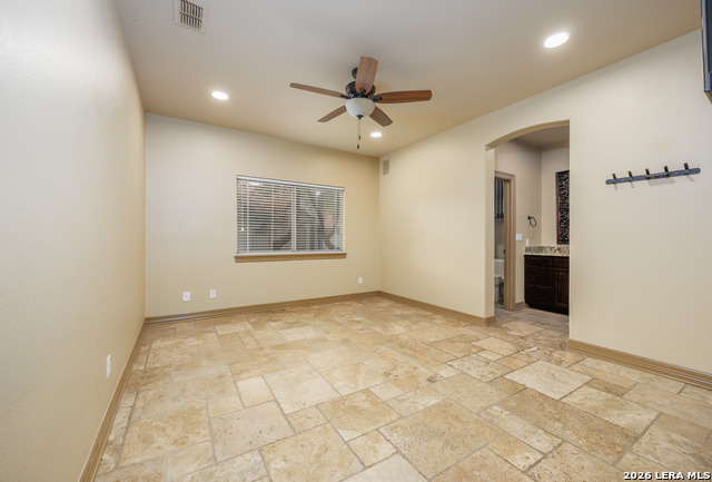 Image 21 of 50 For 2102 Elm Vista