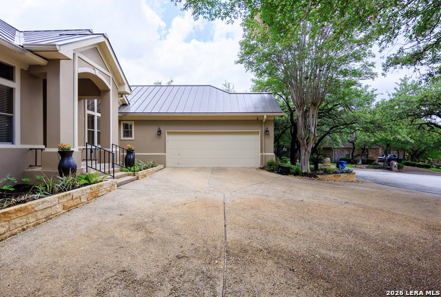 Image 3 of 50 For 2102 Elm Vista