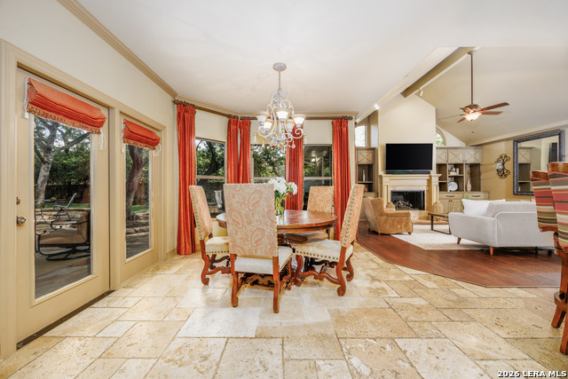 Image 31 of 50 For 2102 Elm Vista