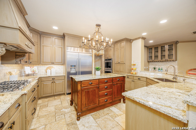 Image 36 of 50 For 2102 Elm Vista