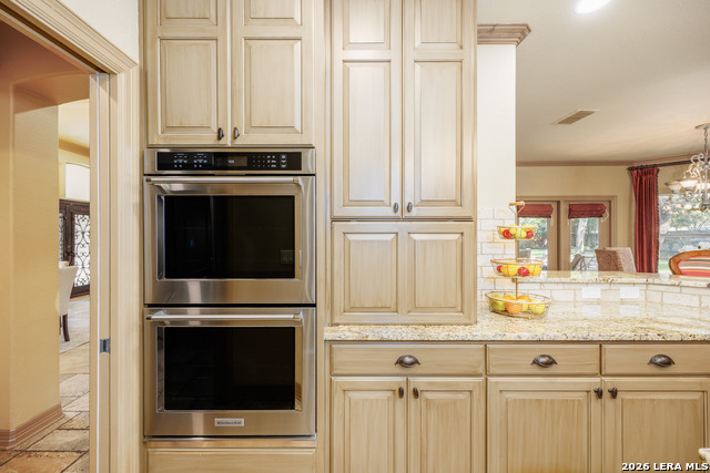 Image 38 of 50 For 2102 Elm Vista