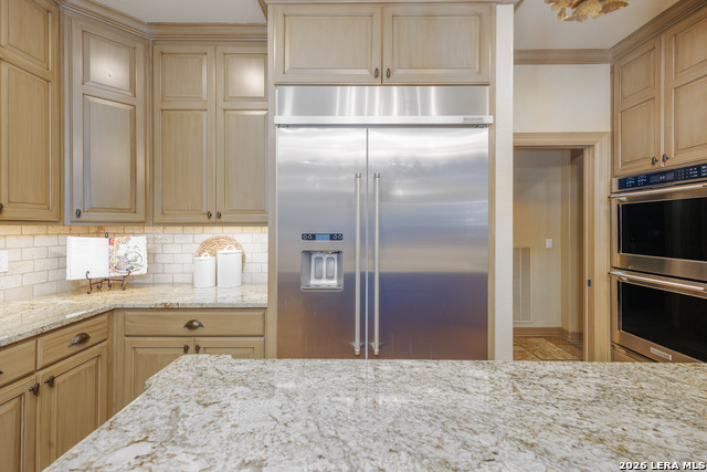 Image 41 of 50 For 2102 Elm Vista