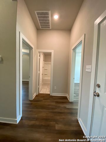 Image 10 of 38 For 6015 Akin Stroll