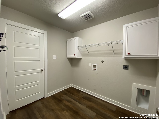 Image 18 of 38 For 6015 Akin Stroll