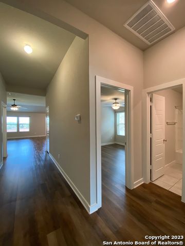 Image 23 of 38 For 6015 Akin Stroll