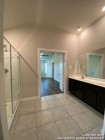 Image 28 of 38 For 6015 Akin Stroll