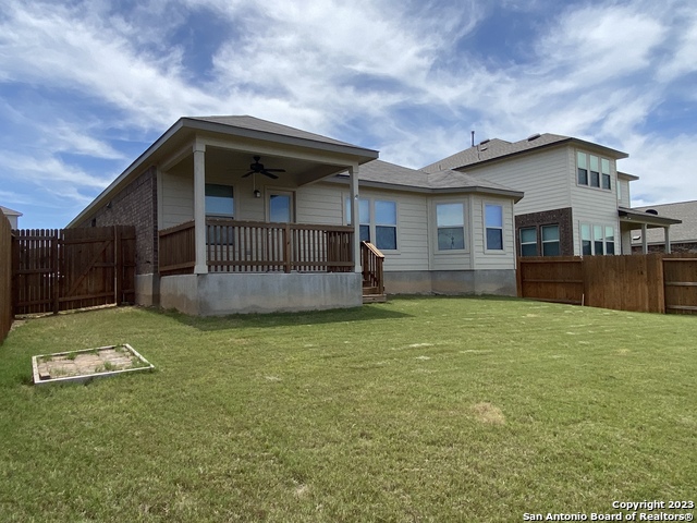 Image 33 of 38 For 6015 Akin Stroll