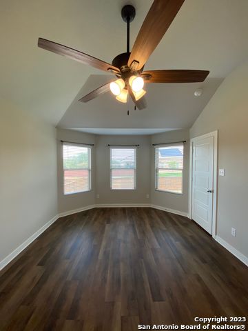 Image 6 of 38 For 6015 Akin Stroll