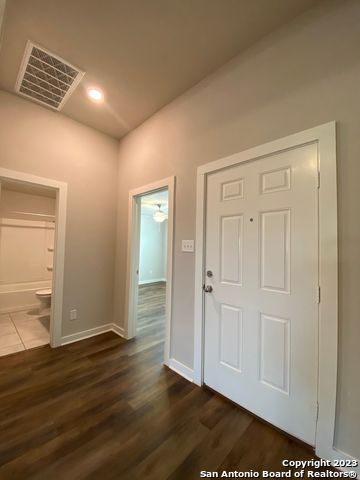 Image 9 of 38 For 6015 Akin Stroll