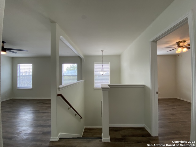 Image 17 of 34 For 373 Starling Crk