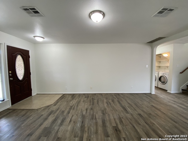 Image 2 of 34 For 373 Starling Crk