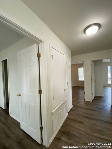 Image 20 of 34 For 373 Starling Crk