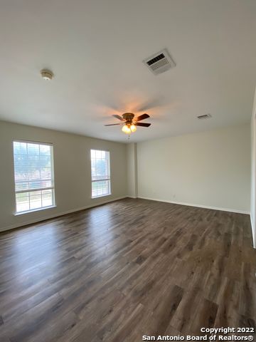 Image 25 of 34 For 373 Starling Crk