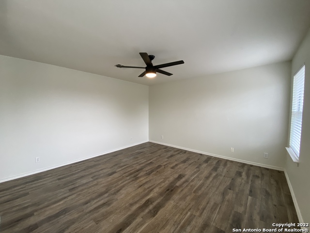 Image 27 of 34 For 373 Starling Crk