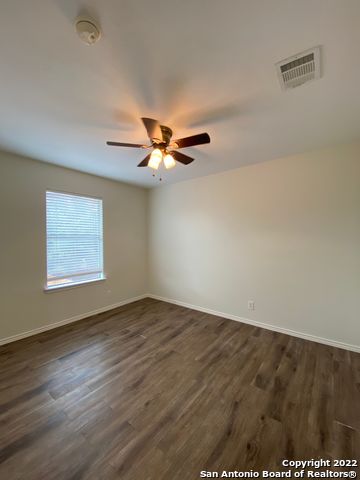 Image 28 of 34 For 373 Starling Crk