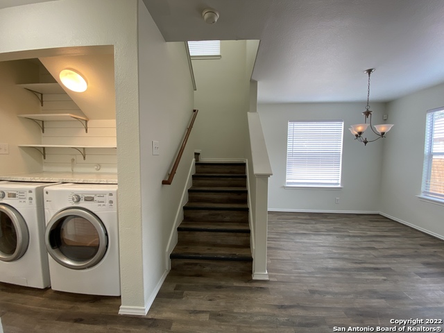 Image 6 of 34 For 373 Starling Crk