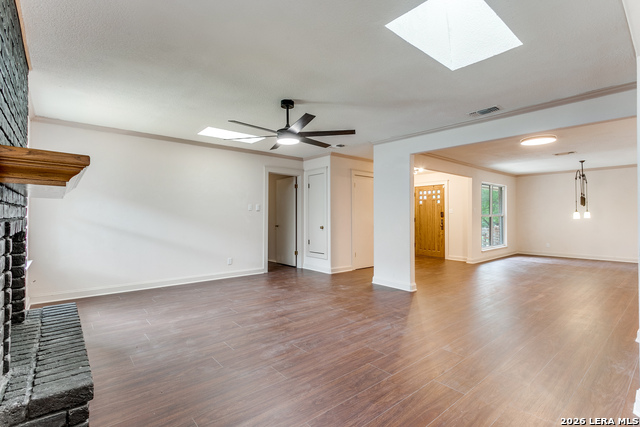 Image 12 of 32 For 710 Balboa  