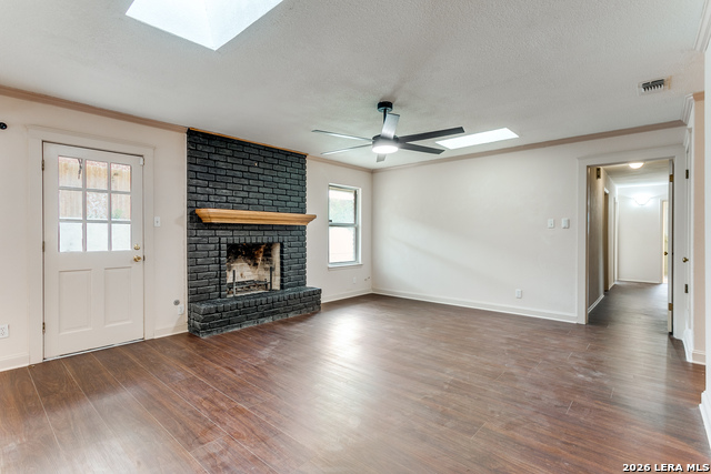 Image 13 of 32 For 710 Balboa  