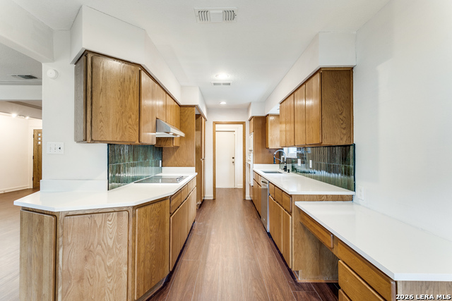 Image 18 of 32 For 710 Balboa  