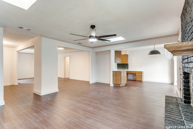 Image 4 of 32 For 710 Balboa  