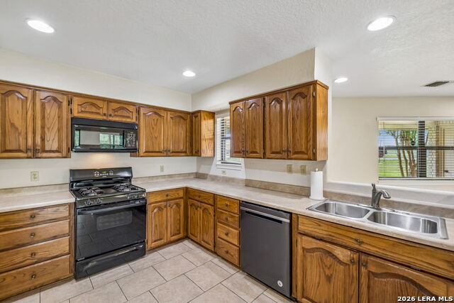 Image 13 of 28 For 900 Boenig St