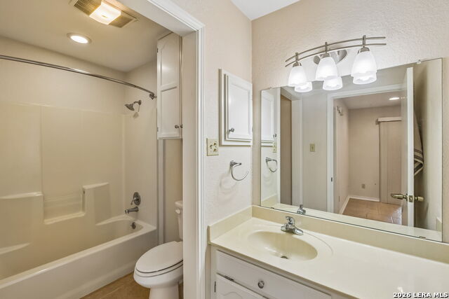 Image 18 of 28 For 900 Boenig St