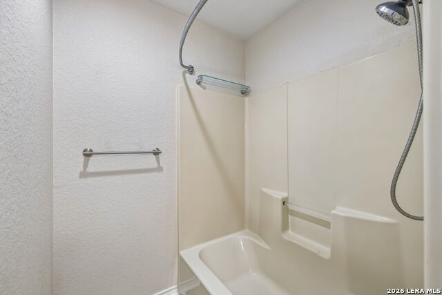 Image 22 of 28 For 900 Boenig St