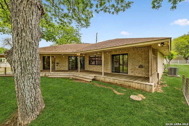 Image 23 of 28 For 900 Boenig St