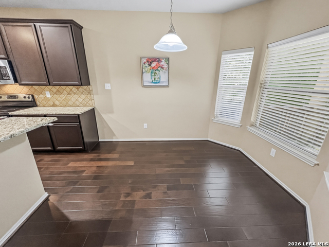 Image 11 of 42 For 7115 Summer Way