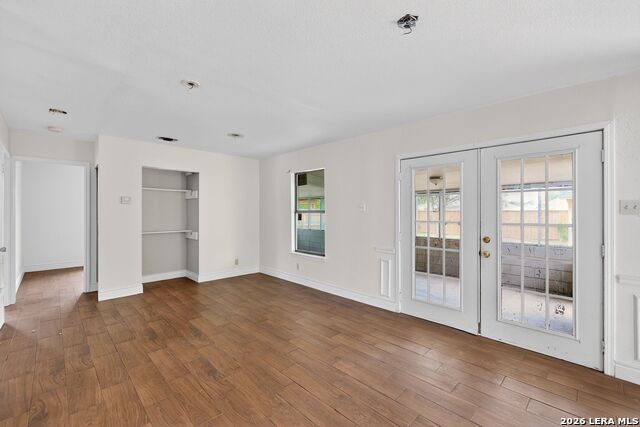 Image 12 of 27 For 7410 Brook Valley Dr