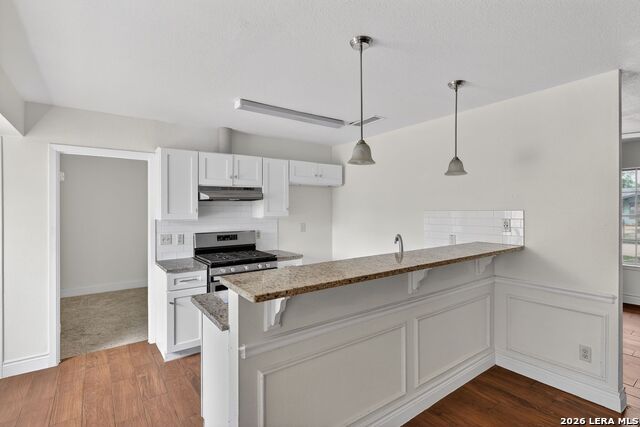 Image 4 of 27 For 7410 Brook Valley Dr