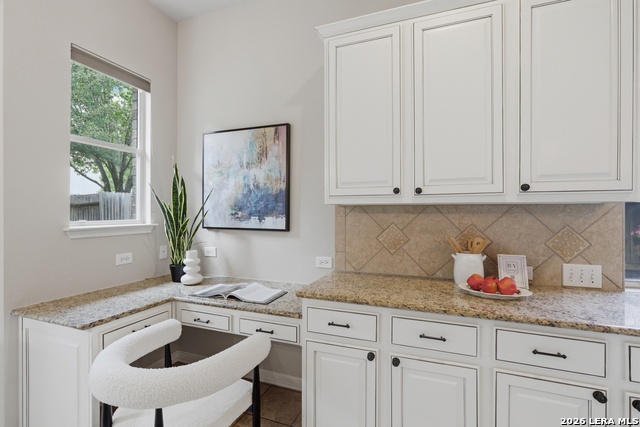 Image 14 of 48 For 24819 Cloudy Crk