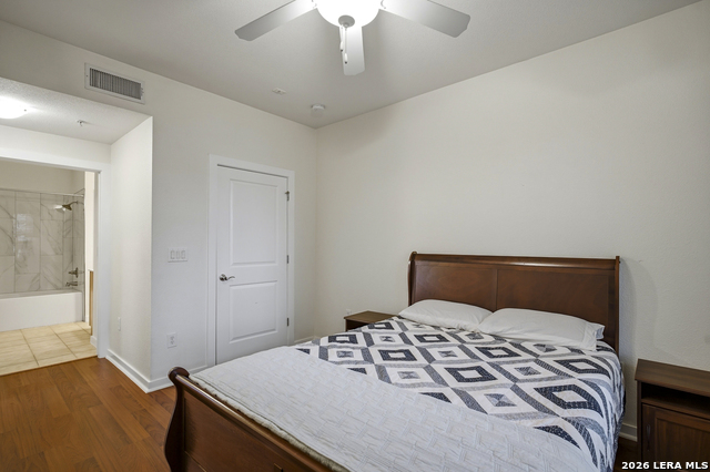 Image 17 of 39 For 7342 Oak Manor Dr  3105