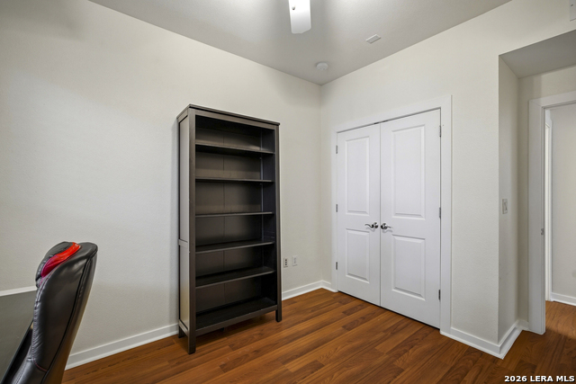 Image 21 of 39 For 7342 Oak Manor Dr  3105