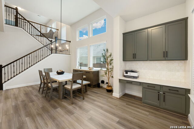 Image 11 of 50 For 1733 Hidden Fox