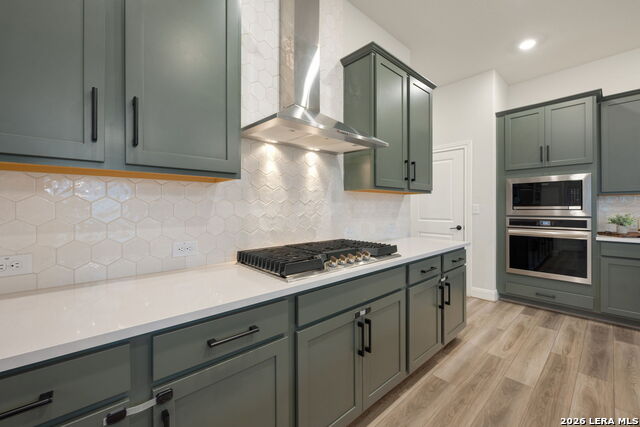 Image 16 of 50 For 1733 Hidden Fox