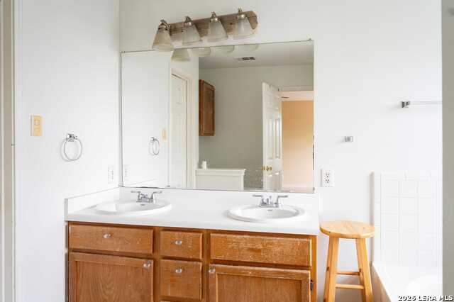 Image 15 of 24 For 4806 Crestwood Hill Dr