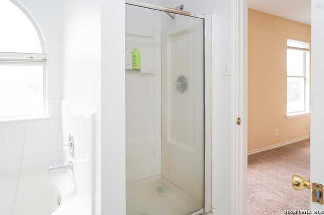 Image 17 of 24 For 4806 Crestwood Hill Dr