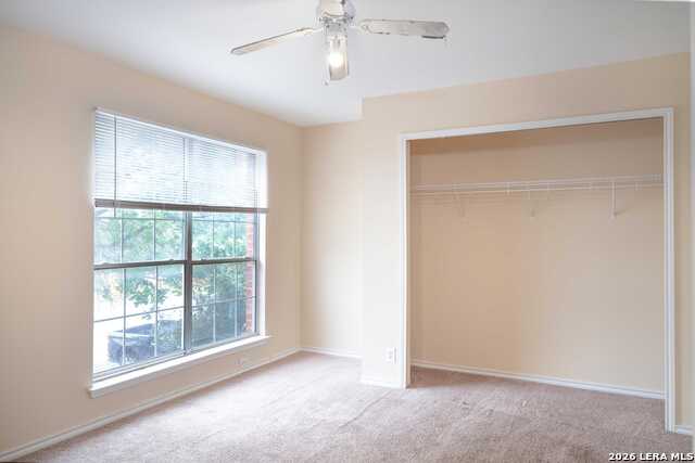 Image 18 of 24 For 4806 Crestwood Hill Dr