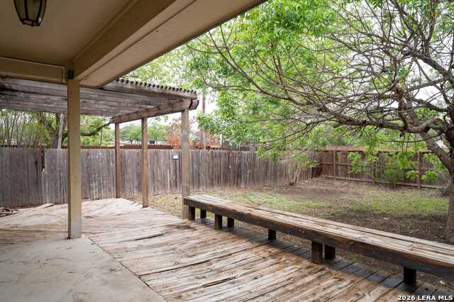 Image 23 of 24 For 4806 Crestwood Hill Dr