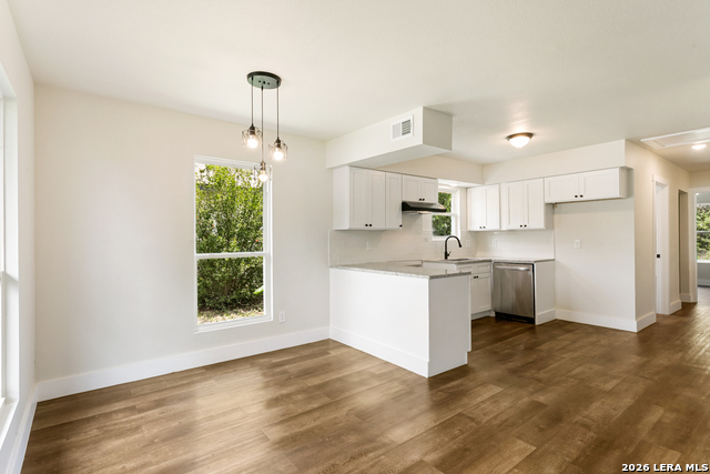 Image 20 of 26 For 2712 Nacogdoches Rd