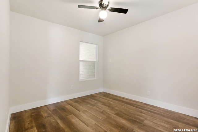 Image 22 of 26 For 2712 Nacogdoches Rd