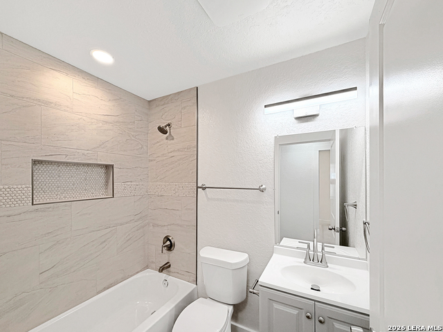 Image 14 of 25 For 250 Flintstone Ln