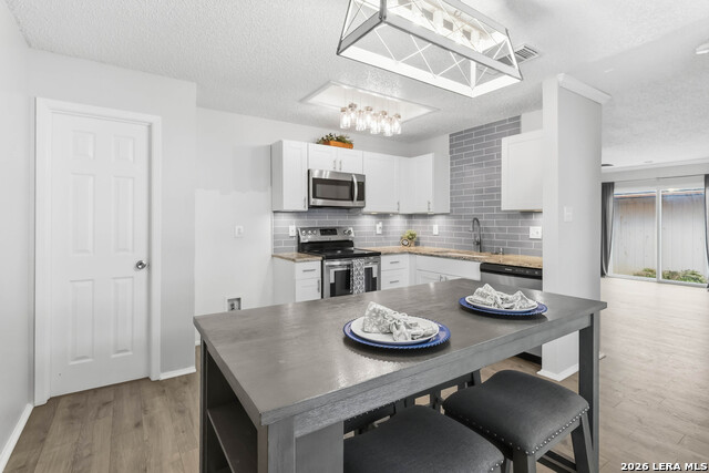 Image 2 of 13 For 12722 Huntsman View Dr